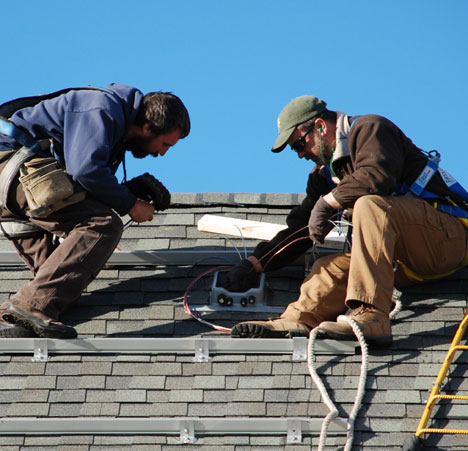 Revision Energy installing roof braces