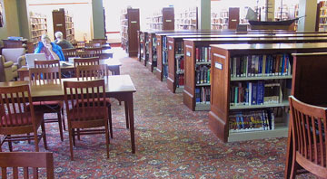 Paul Pratt Memorial Library, tables