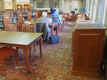 Paul Pratt Memorial Library, tables