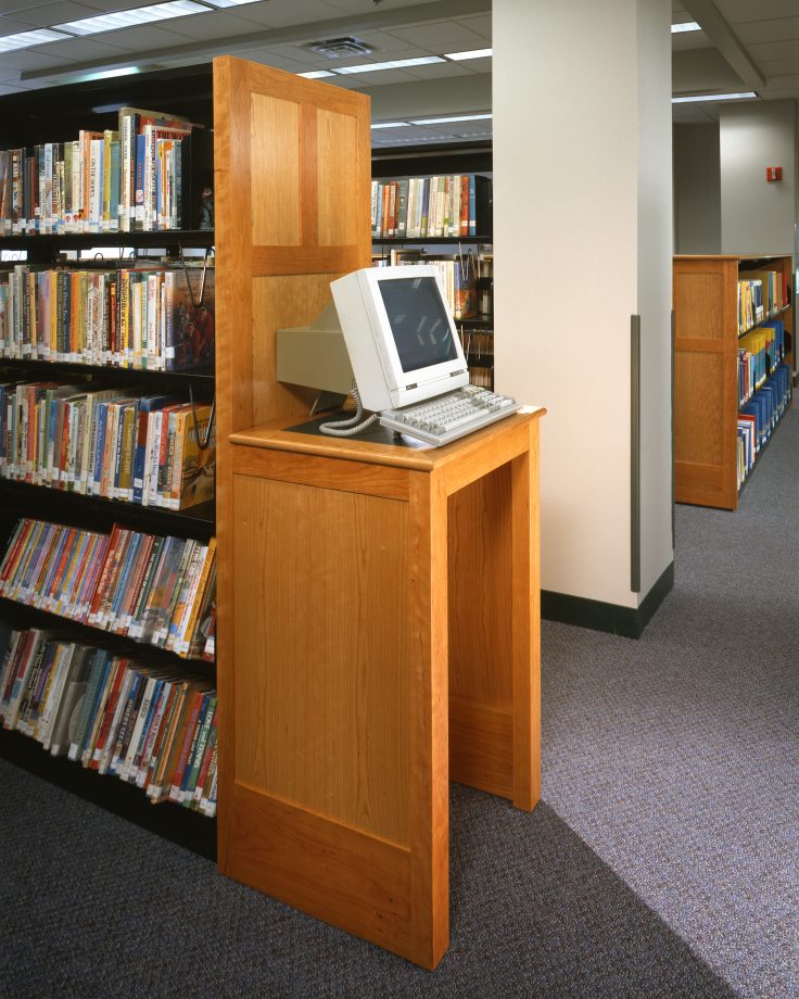 Library Journal Mover & Shaker - Warren-Newport Public Library