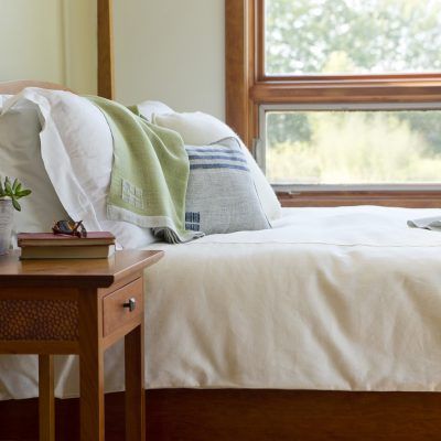 Duo End Table and New Haven Bed. Shown in cherry.