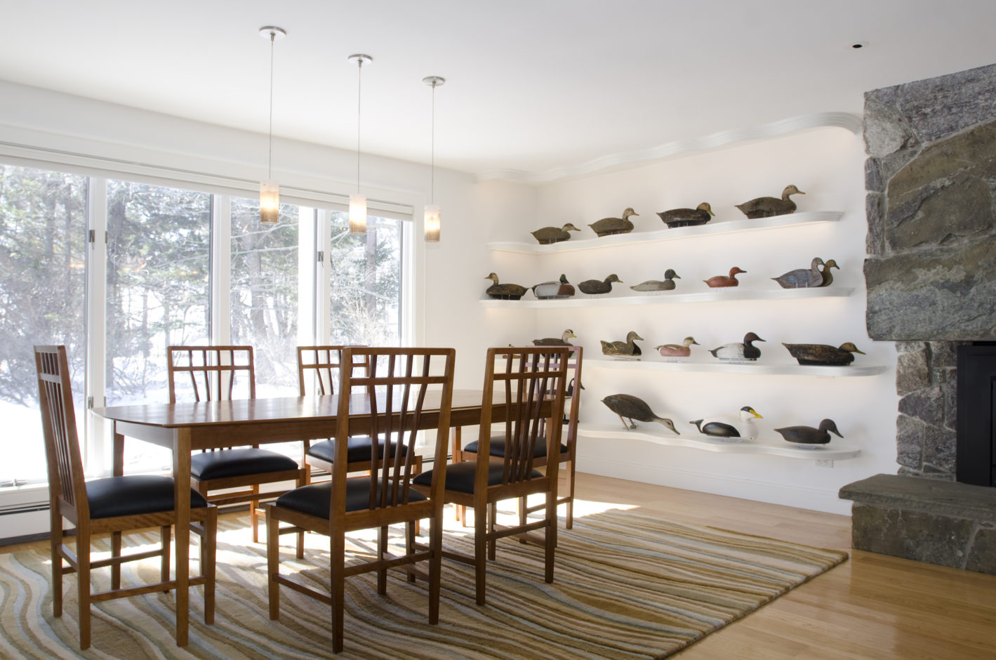 York Dining Table & Chairs in a room designed by Jeanne Handy. Photo by Jamie Salomon.