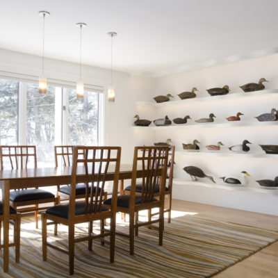 York Dining Table & Chairs in a room designed by Jeanne Handy. Photo by Jamie Salomon.